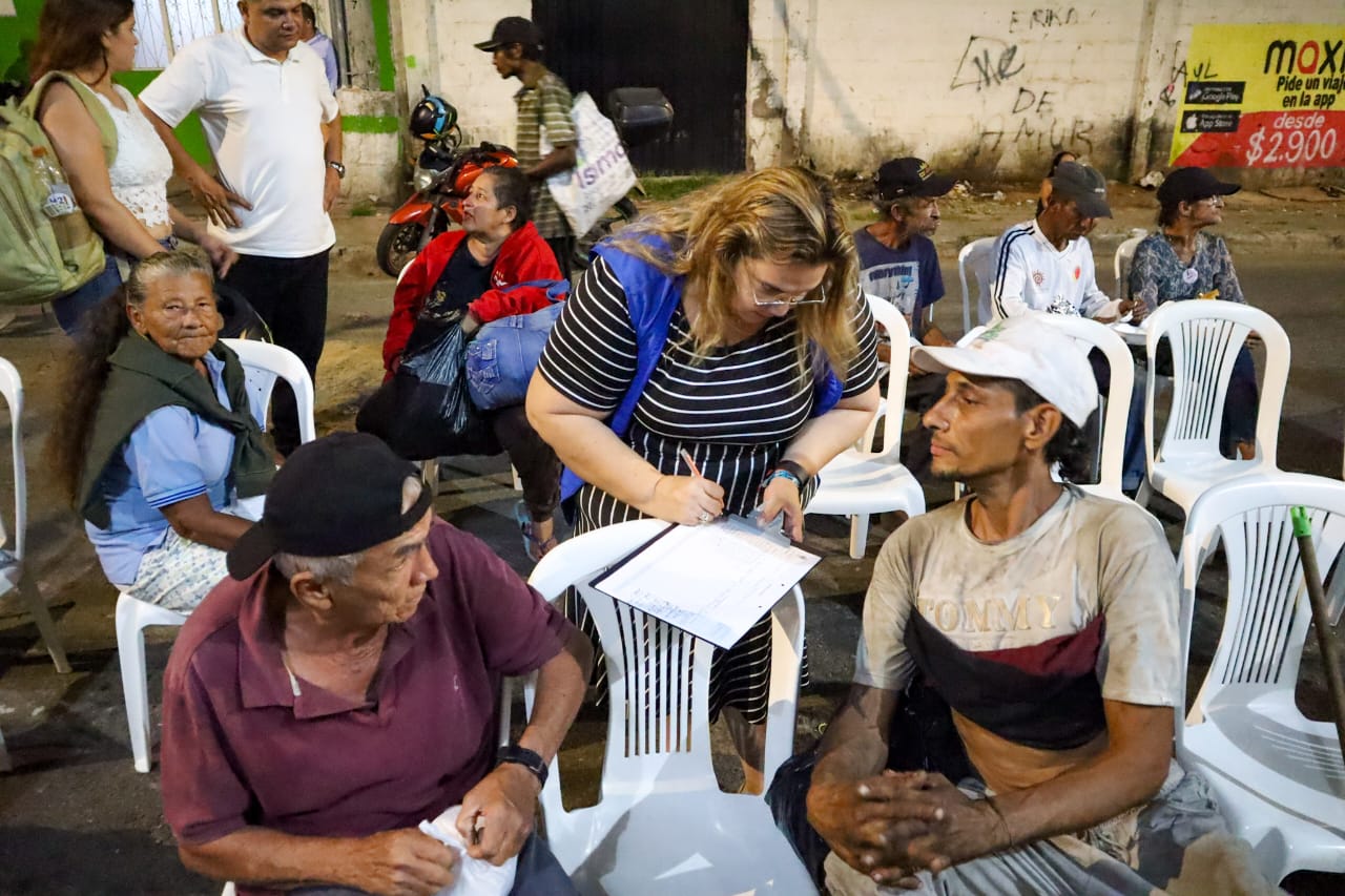 En el Centro Integral, la Secretaría de Desarrollo Social de Bucaramanga está atendiendo al habitante en calle -