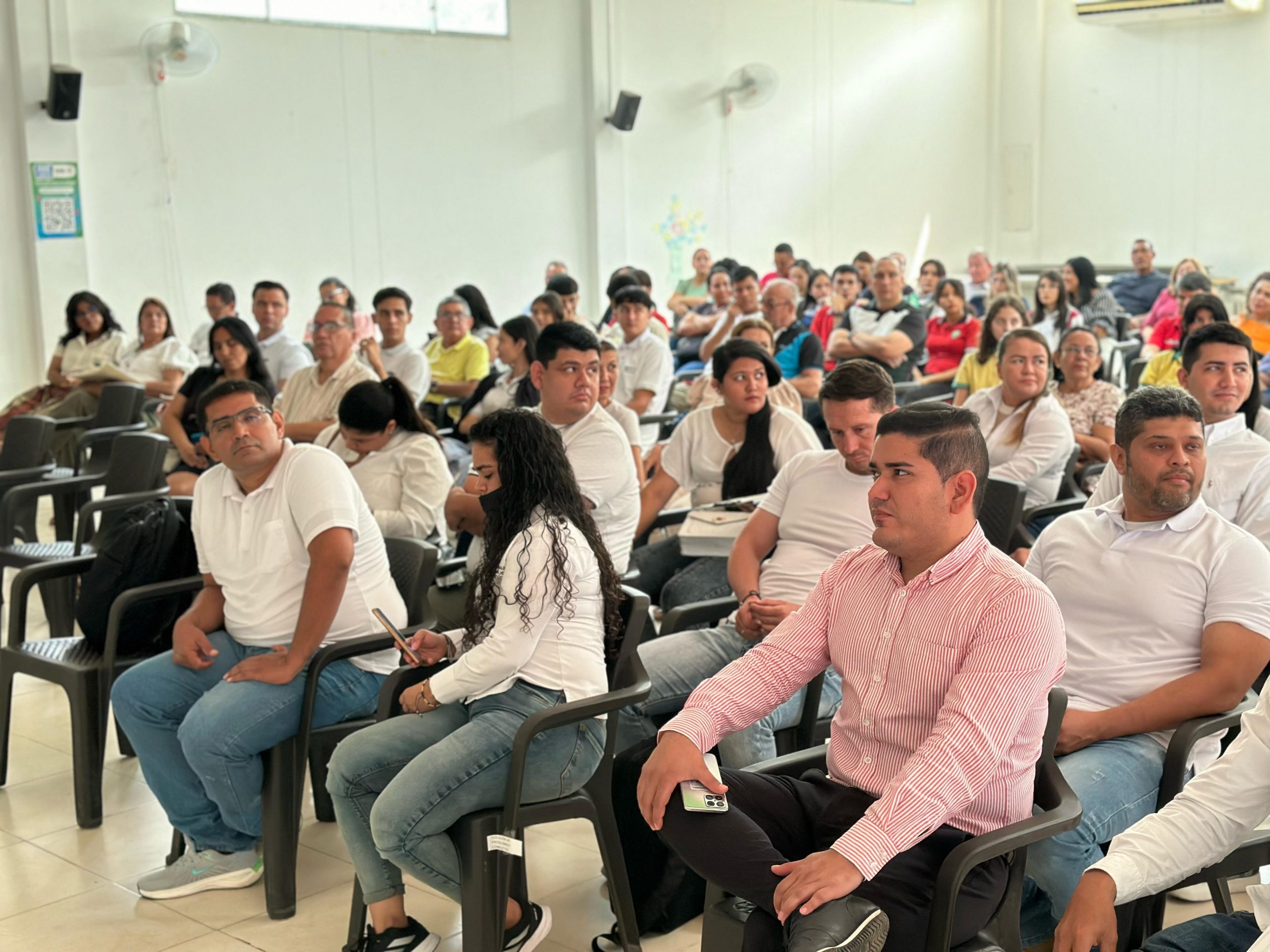 ME CAE’S BIEN, LA NUEVA ESTRATEGIA DEL PAE PARA PROMOVER LA PARTICIPACIÓN DE TODA LA COMUNIDAD EDUCATIVA