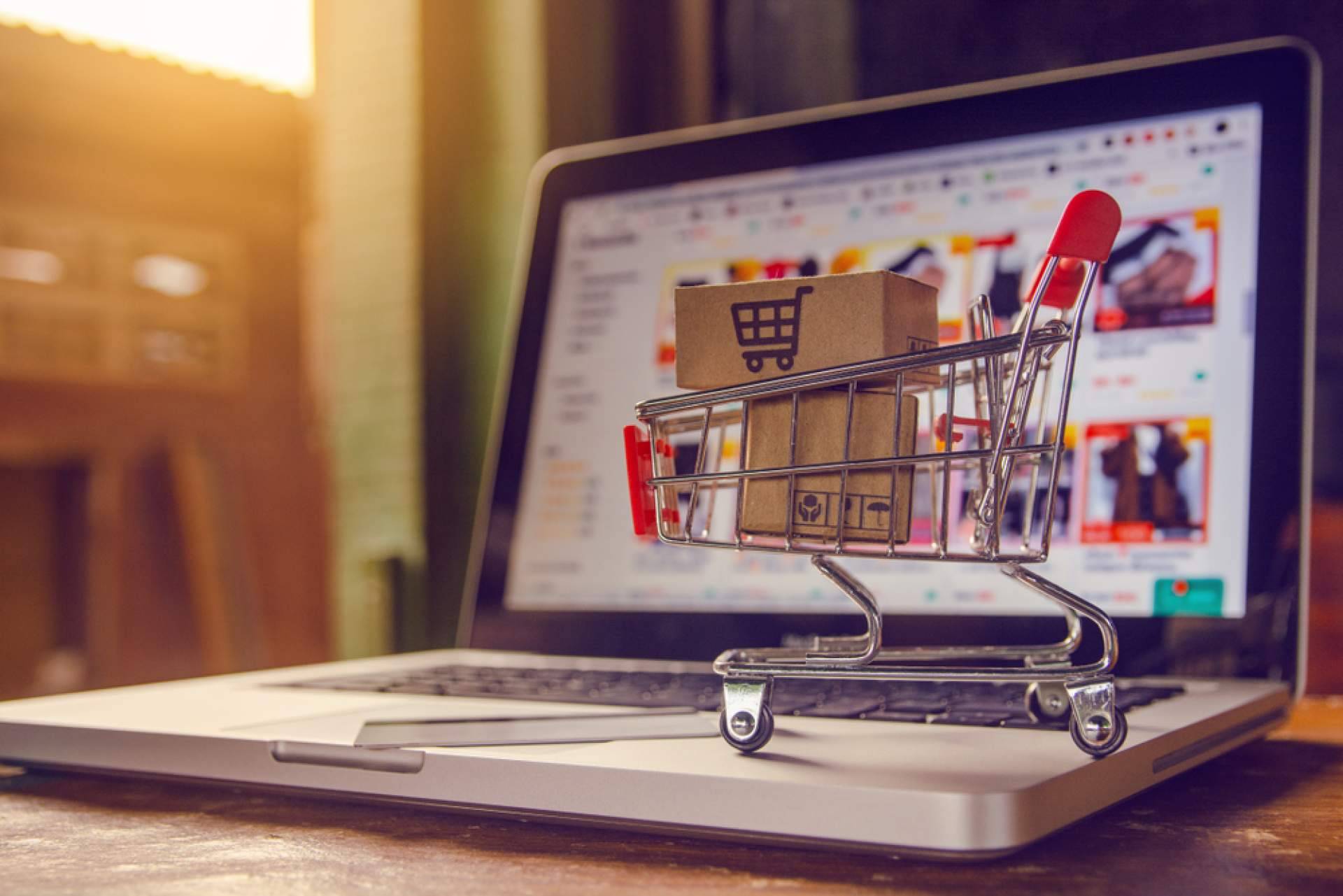 Mensajería de WhatsApp para Shopify, WooCommerce y WordPress con Wachatbot