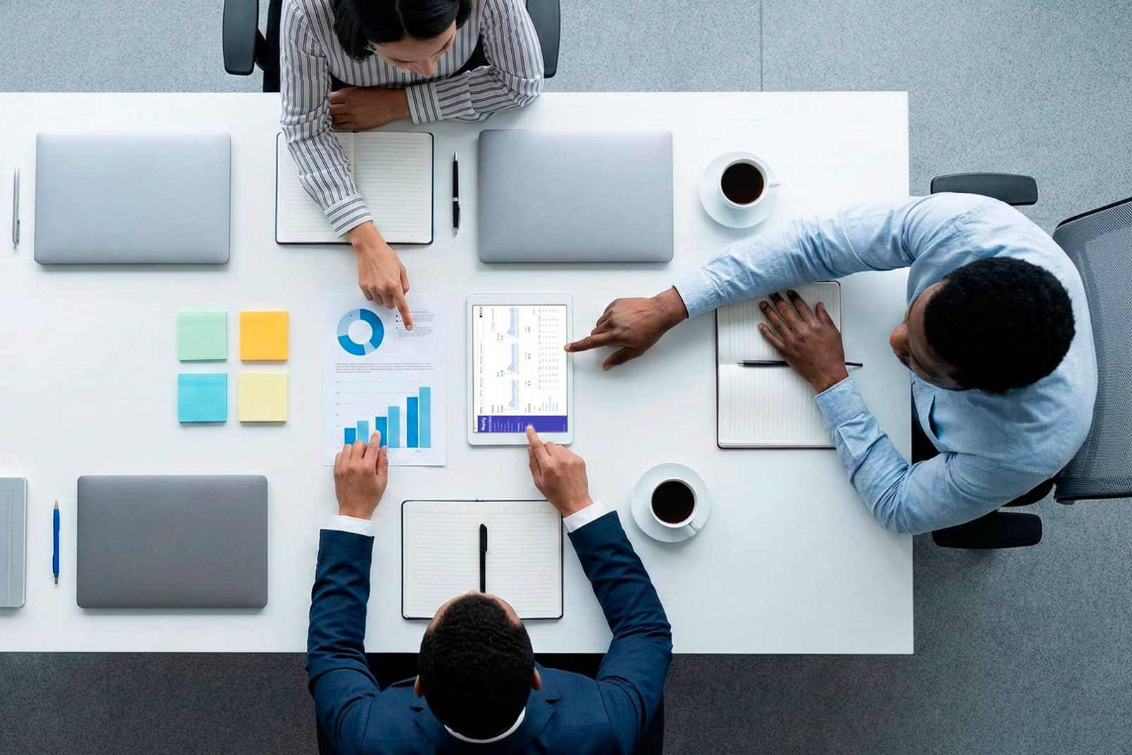 CRM para servicios profesionales y su impacto en la productividad de abogados y consultorías