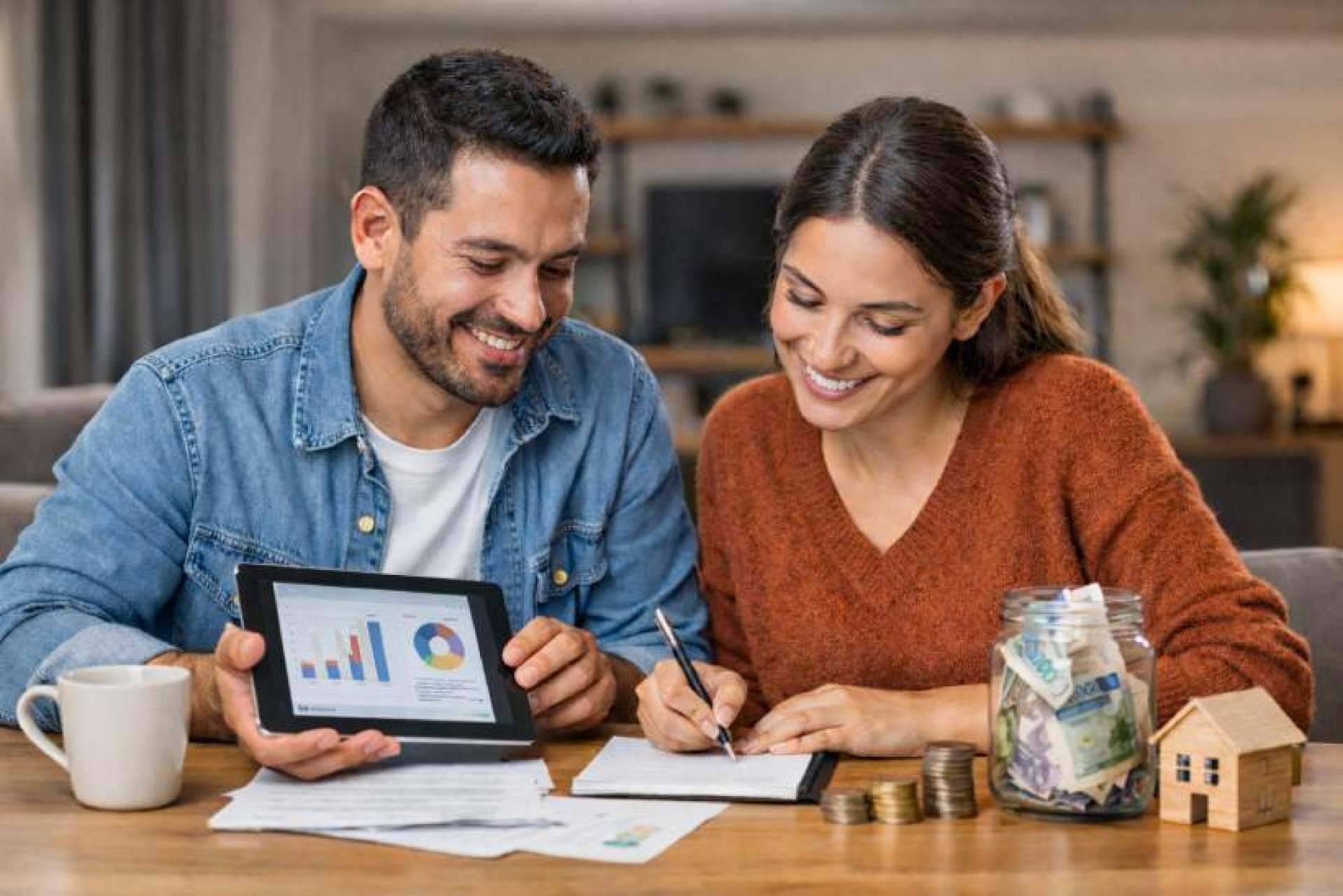 Ahorro y crédito con propósito; ¿cómo toman hoy sus decisiones financieras los colombianos?